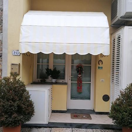Ferienwohnung Casina Torretta Lucca Exterior foto