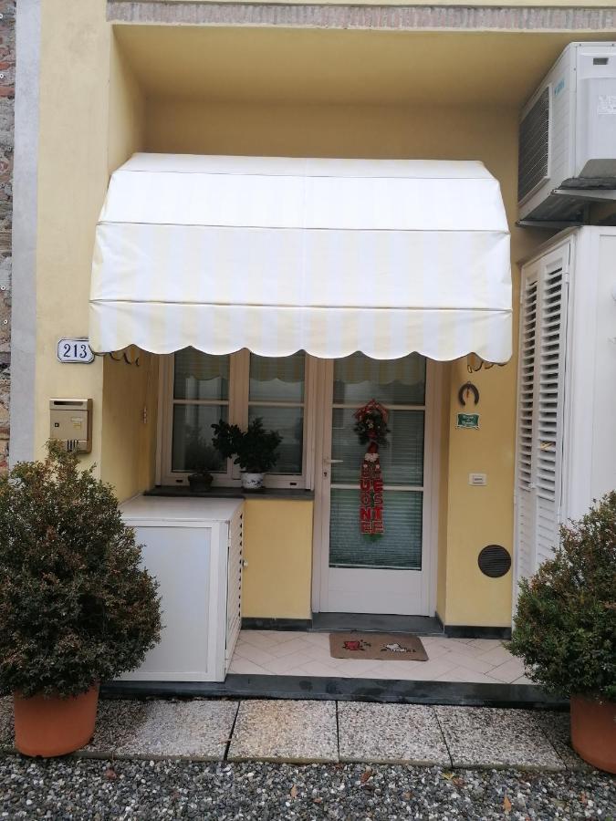 Ferienwohnung Casina Torretta Lucca Exterior foto